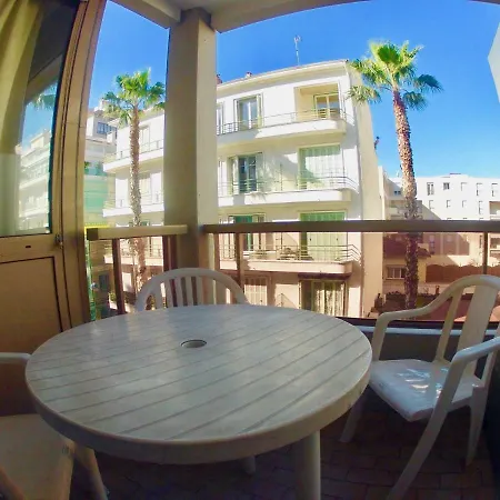 Studio Bleu Les Pins Apartment Juan-les-Pins